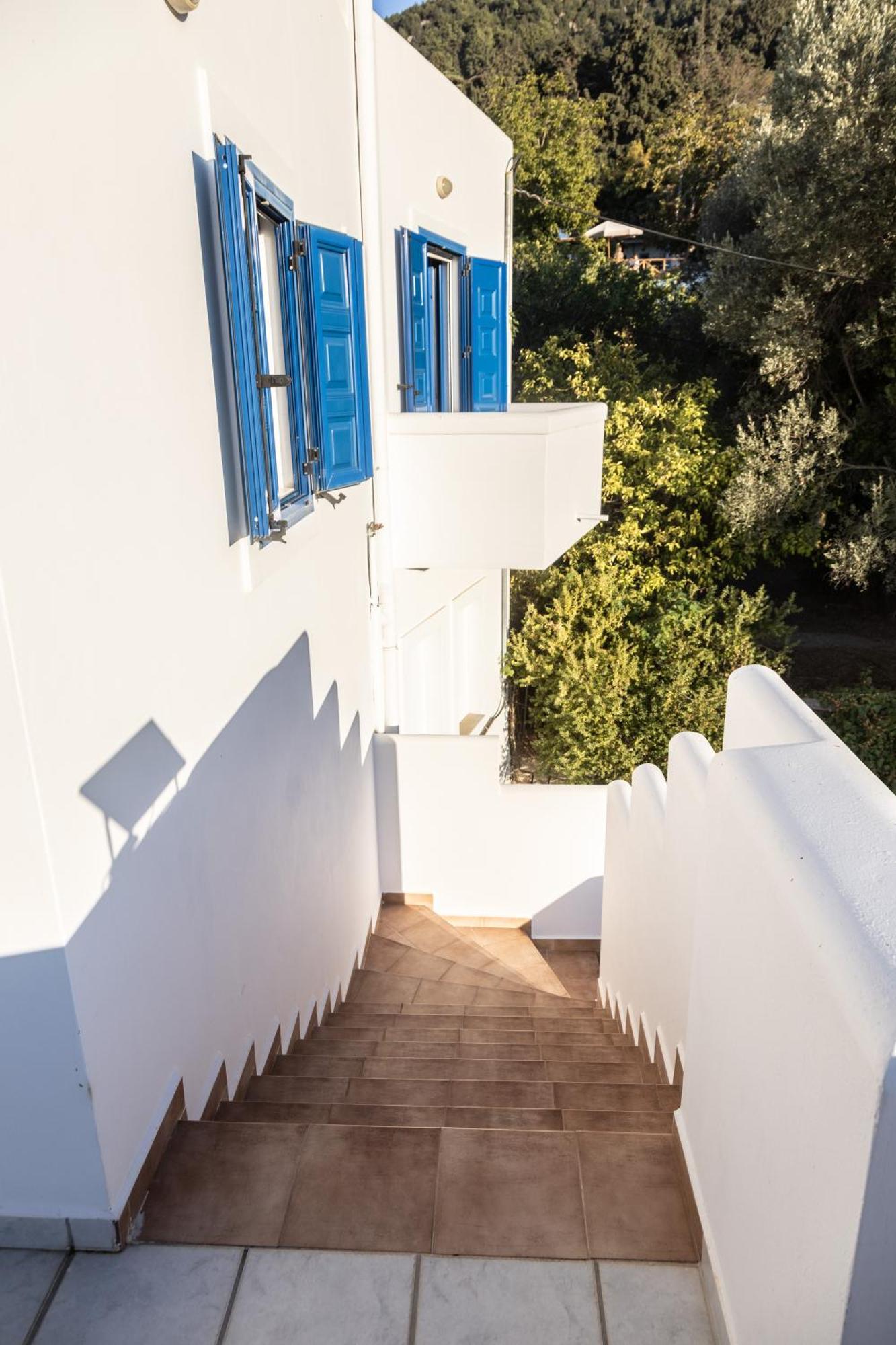 Вилла Giannis & Maria Sunset House Lagoudi Zia Экстерьер фото
